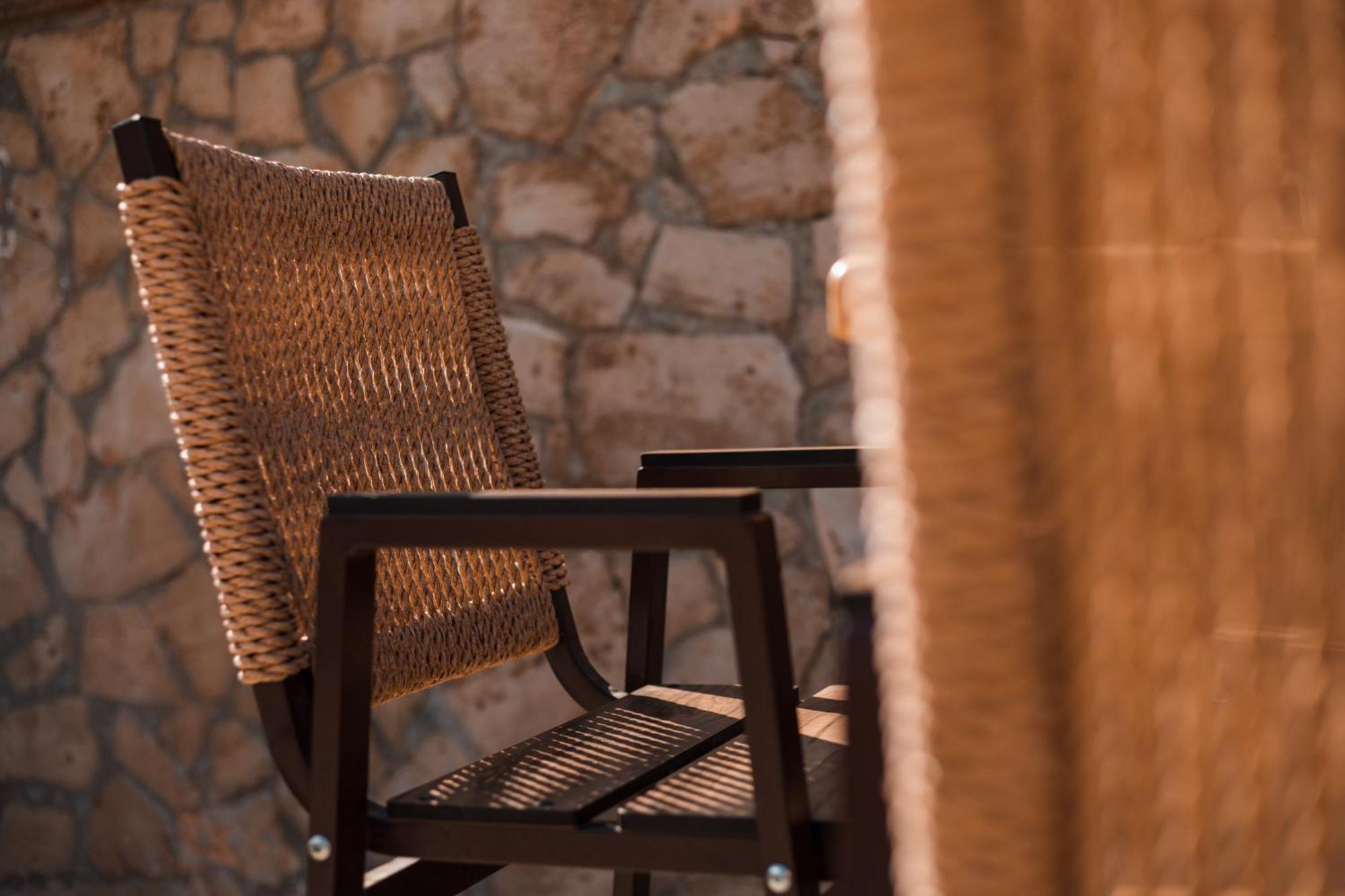 לינדוס Lambis Studios & Apartments מראה חיצוני תמונה