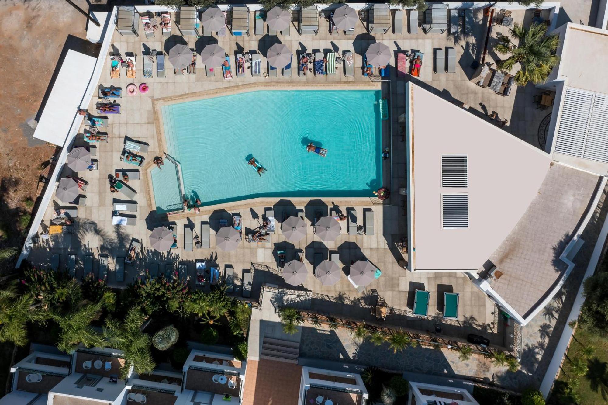 לינדוס Lambis Studios & Apartments מראה חיצוני תמונה